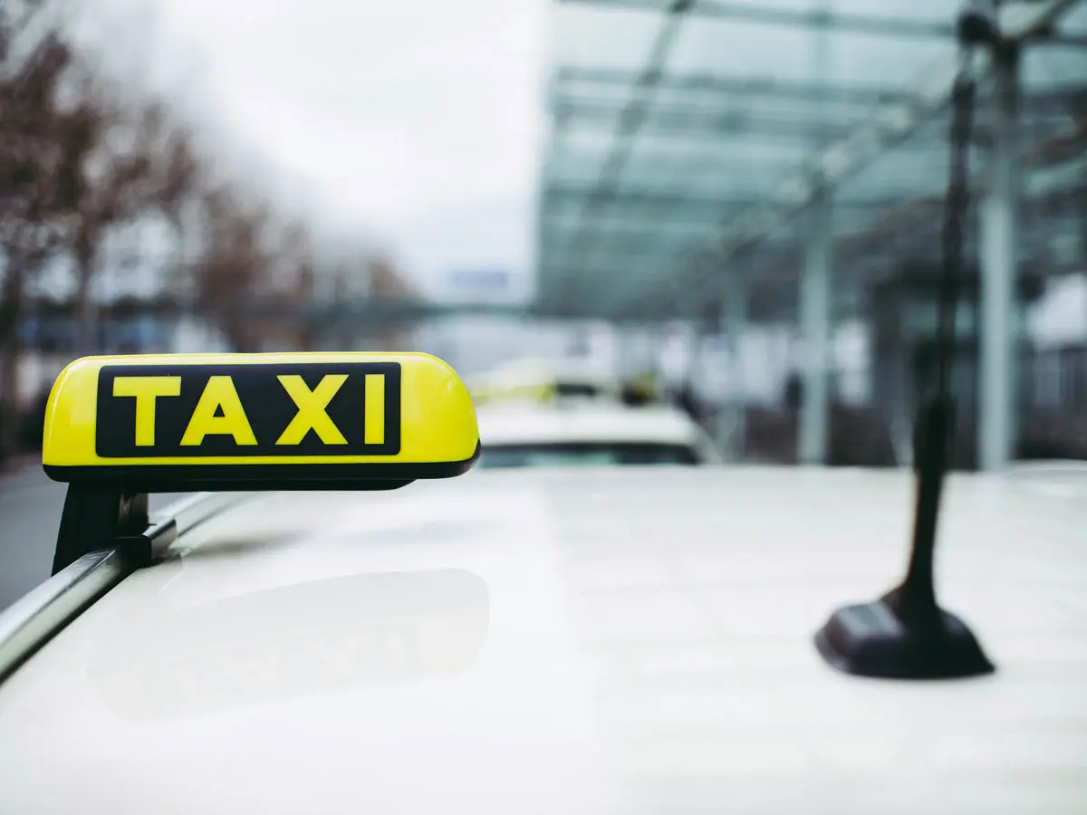 Taxi-Huber-Flachau_5_Flughafentransfer_quer